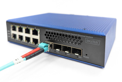 DIGITUS Industrial 8 + 4 10G Uplink Port L3 managed Switch