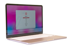 MB Neo 33cm 13" A18 Pro 6-C CPU 5-C GPU 8GB 256GB - Blush